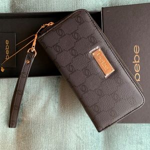 Alexis Zip black wallet